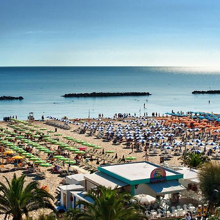 Hotel Continental San Benedetto del Tronto Esterno foto