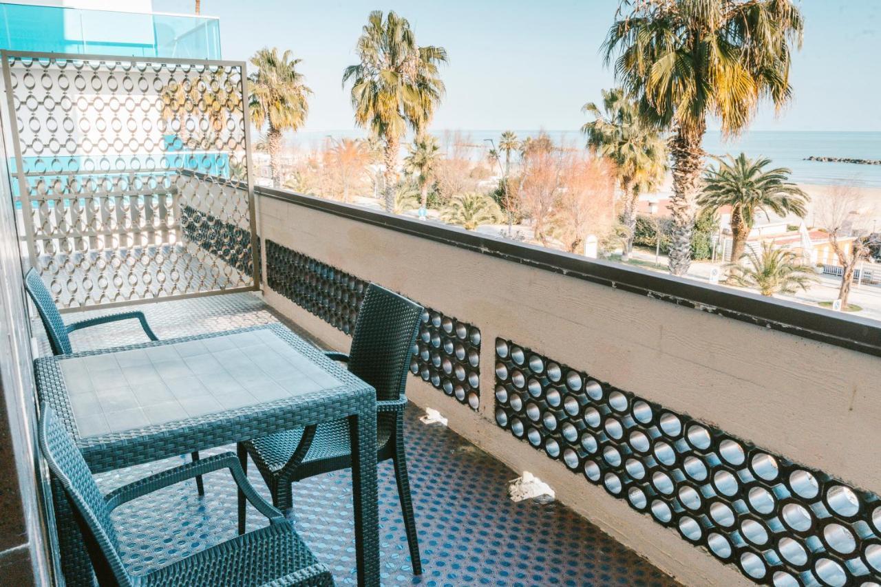 Hotel Continental San Benedetto del Tronto Esterno foto