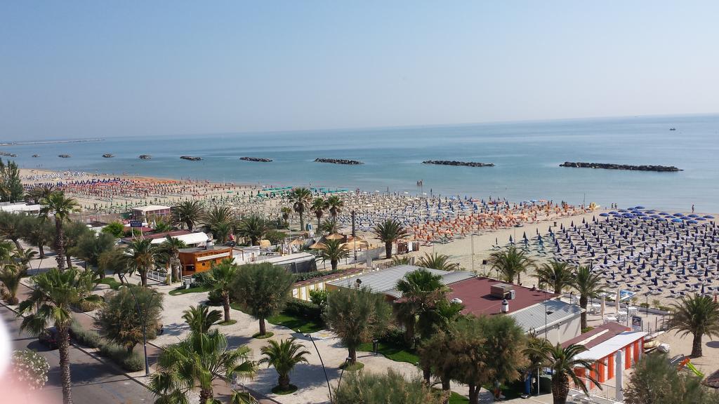 Hotel Continental San Benedetto del Tronto Camera foto