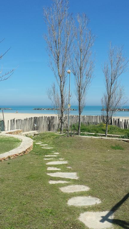 Hotel Continental San Benedetto del Tronto Esterno foto