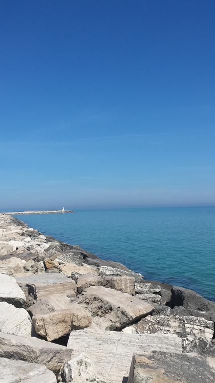 Hotel Continental San Benedetto del Tronto Esterno foto